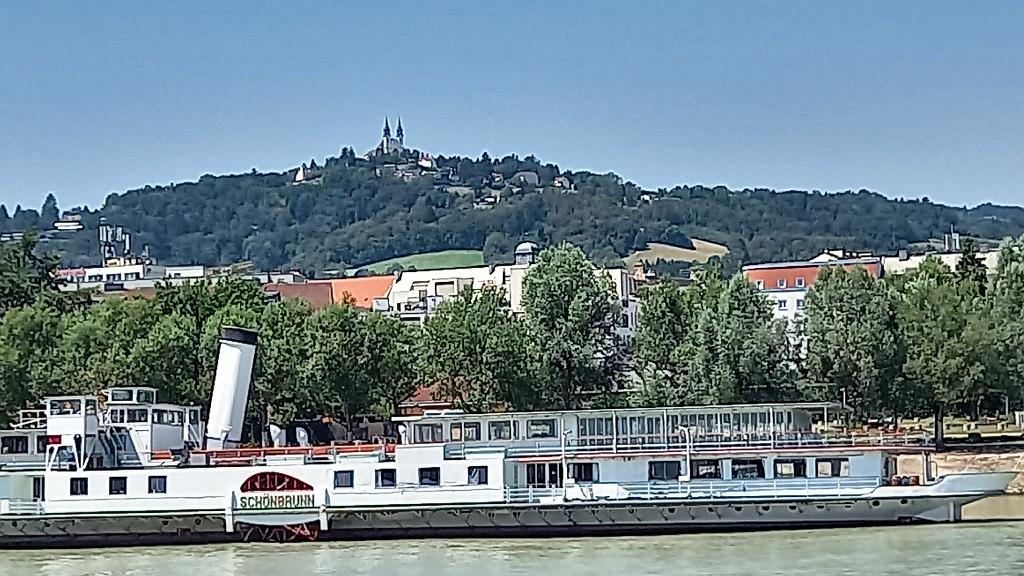 Donau (585)